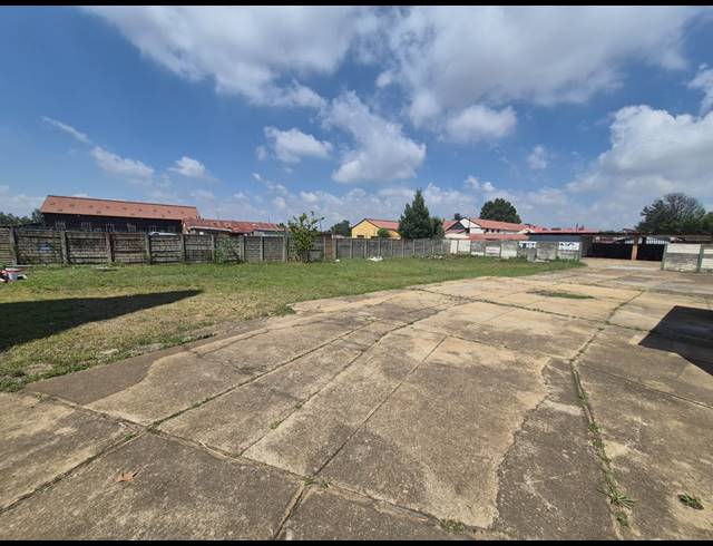 70M² WAREHOUSE TO LET IN LUIPAARDSVLEI